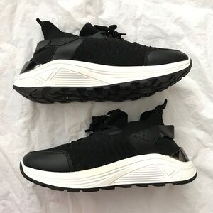 Reflective Running Walking Sneakers Size 8 Fit Laces Slip In Black White